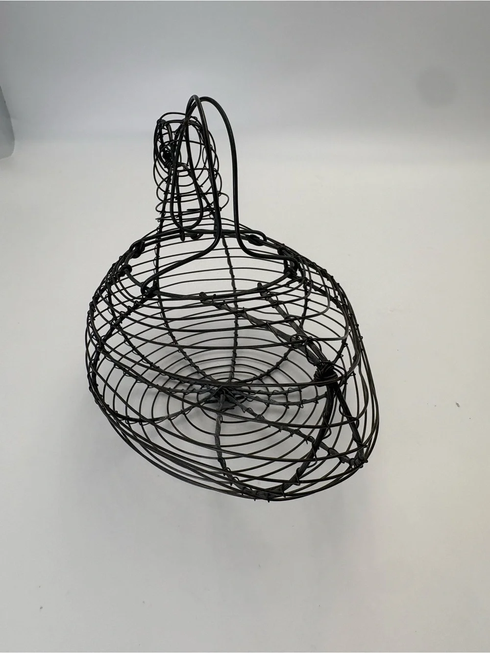 Decorative Wire Chicken Basket - Black